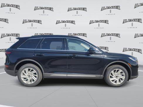 New 2026 Lincoln Corsair Premiere image 6