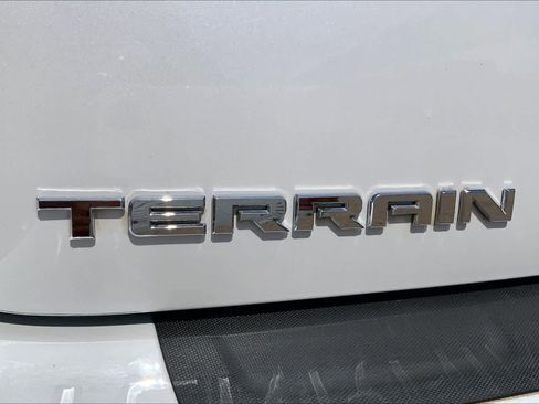 Used 2017 GMC Terrain SLE FWD image 30