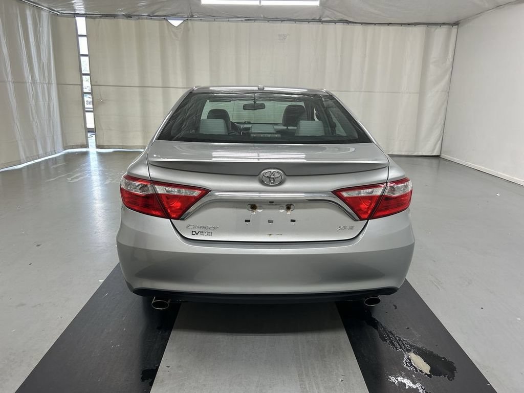 Used 2015 Toyota Camry XLE FWD image 22
