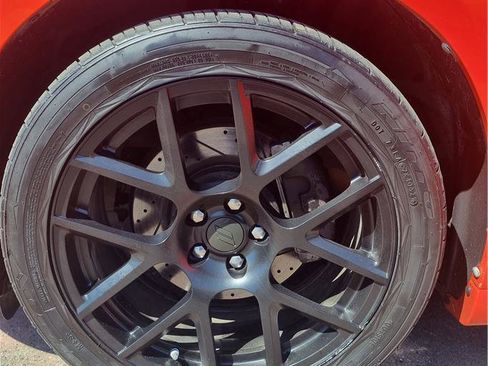 Used 2018 Dodge Charger R/T RWD image 14