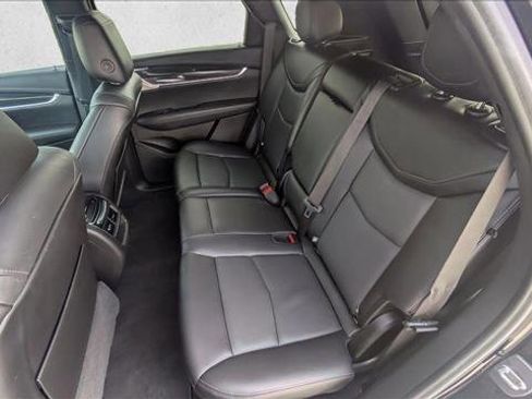 Used 2021 Cadillac XT5 Premium Luxury image 18