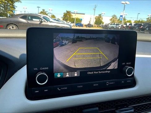 Used 2025 Honda HR-V LX image 13