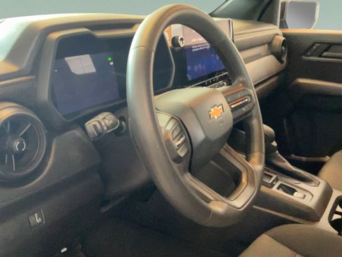 Used 2023 Chevrolet Colorado W/T w/ Safety Package RWD image 17