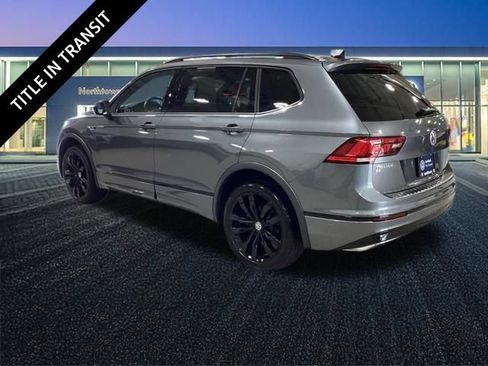 Used 2021 Volkswagen Tiguan SE R-Line AWD/4WD image 3