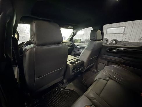 Used 2023 GMC Sierra 1500 AT4 w/ AT4 Preferred Package image 9