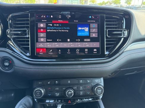 Used 2022 Dodge Durango R/T RWD image 15