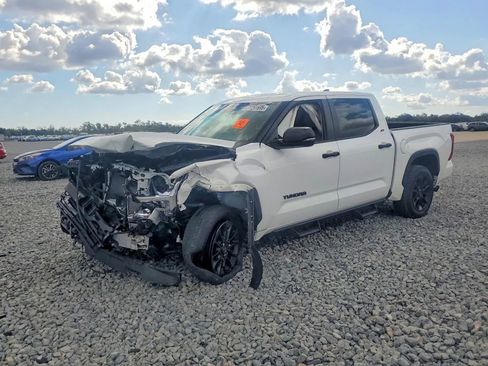 Used 2024 Toyota Tundra SR5 w/ SR5 Convenience Package AWD/4WD image 2