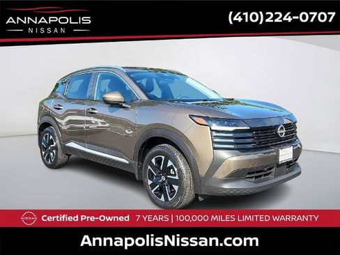 Certified 2025 Nissan Kicks SV w/ SV Premium Package AWD/4WD image 1