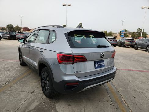 Certified 2024 Volkswagen Taos S image 5