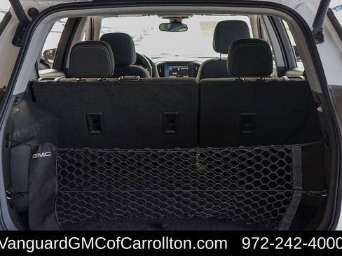 Used 2023 GMC Terrain SLE w/ Driver Convenience Package image 31