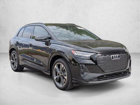 Certified 2025 Audi Q4 e-tron Prestige w/ Black Optic Package AWD/4WD image 3