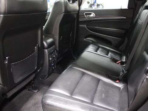 Used 2022 Jeep Grand Cherokee Limited w/ Trailer Tow Group IV image 24