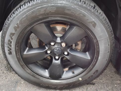 Used 2020 RAM 1500 Express w/ Wheel & Sound Group AWD/4WD image 47