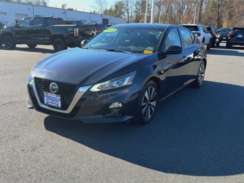 Used 2019 Nissan Altima 2.5 SV image 4