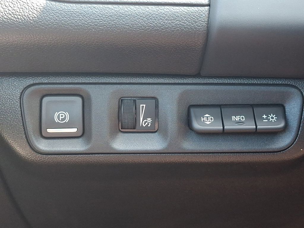Used 2021 GMC Acadia Denali w/ Denali Technology Package FWD image 31