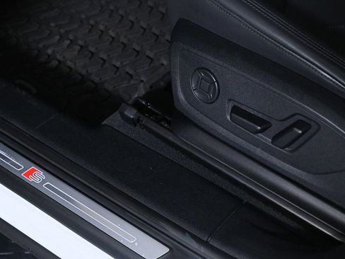 Used 2025 Audi Q3 2.0T Premium w/ Convenience Package image 20