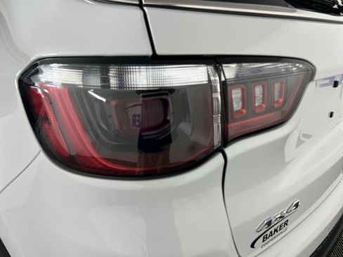 Used 2025 Jeep Compass Limited w/ Sun & Sound Group AWD/4WD image 36
