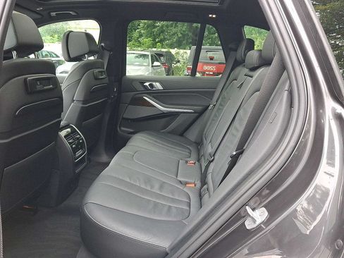 Used 2019 BMW X5 xDrive40i AWD/4WD image 26