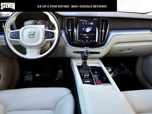 Used 2020 Volvo XC60 T5 Momentum image 16