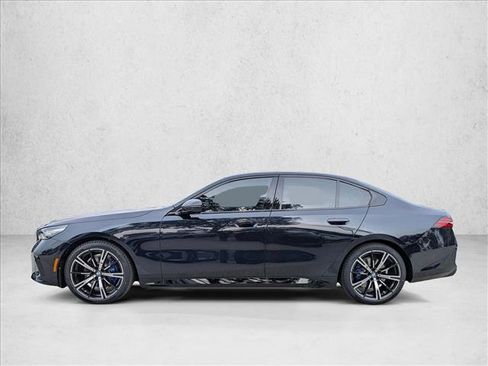Used 2026 BMW 530i w/ M Sport Package RWD image 9