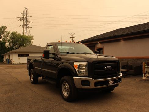 Used 2015 Ford F250 XL w/ Power Equipment Group AWD/4WD image 1
