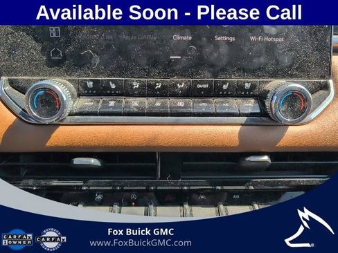 Used 2023 GMC Canyon AT4 w/ AT4 Premium Package AWD/4WD image 13