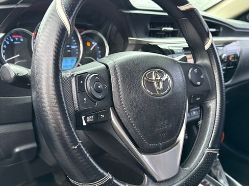 Used 2014 Toyota Corolla LE image 16