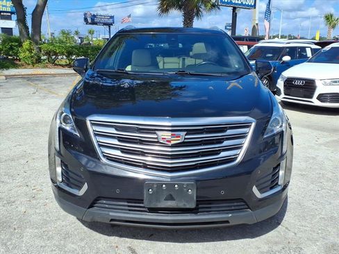 Used 2018 Cadillac XT5 Luxury w/ Driver Awareness Package image 2