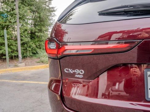 Used 2024 MAZDA CX-90 Plug-In Hybrid w/ Premium Plus image 29