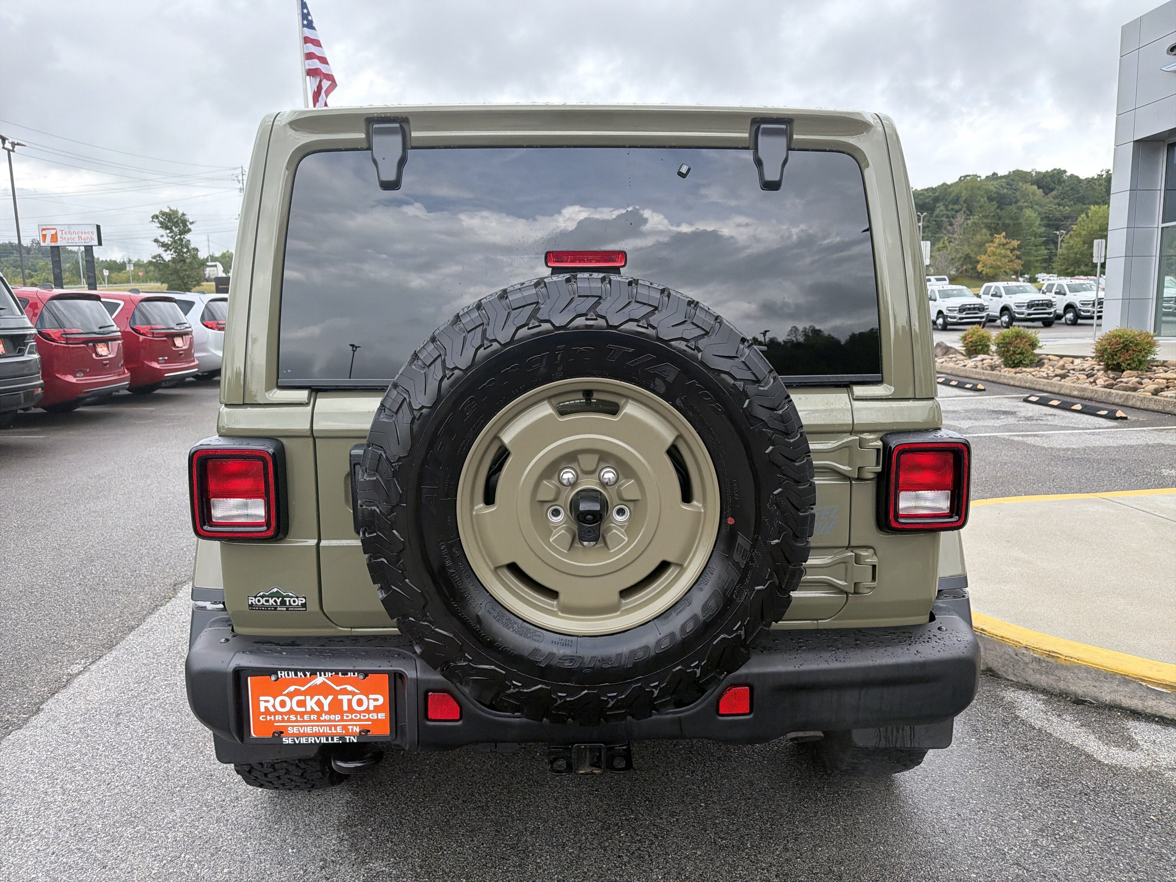 Used 2026 Jeep Wrangler Unlimited Sport AWD/4WD image 9