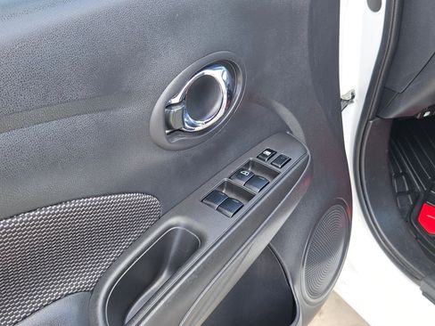 Used 2019 Nissan Versa SV FWD image 12