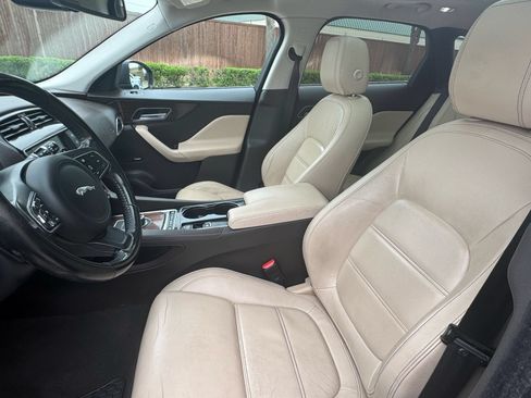 Used 2017 Jaguar F-PACE Prestige AWD/4WD image 21