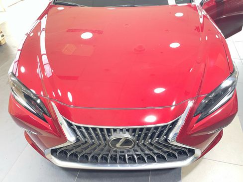 Used 2024 Lexus ES 300h w/ Premium Package image 23