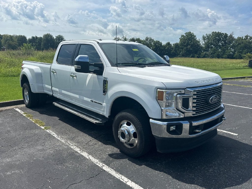 Used 2022 Ford F350 Lariat w/ Chrome Package AWD/4WD image 1