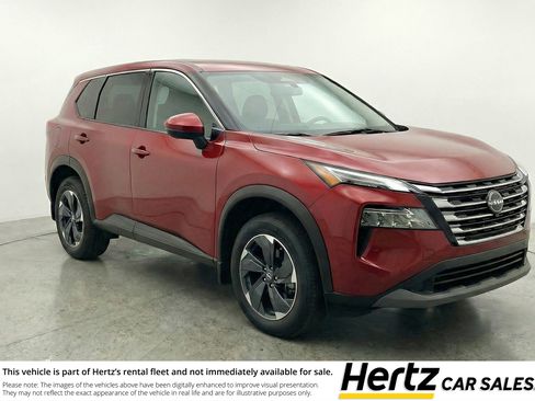 Used 2025 Nissan Rogue SV AWD/4WD image 1