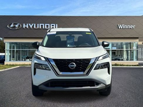 Used 2023 Nissan Rogue S image 6