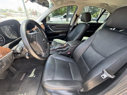 Used 2011 BMW 328i xDrive Sedan AWD/4WD image 10