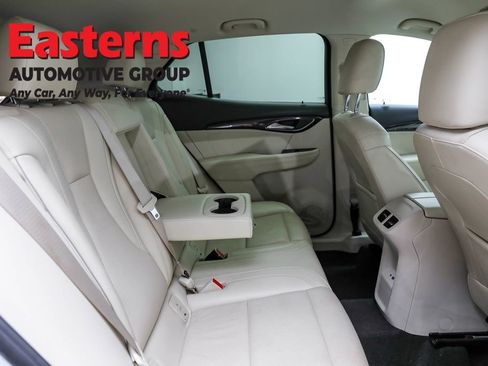 Used 2023 Buick Envision Essence image 24