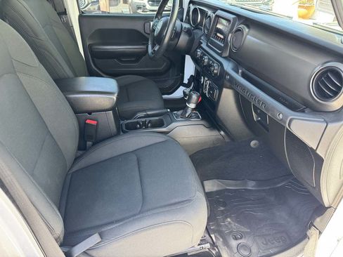 Used 2019 Jeep Wrangler Unlimited Sport S AWD/4WD image 17
