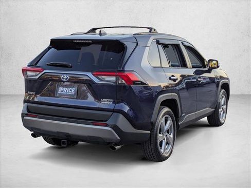 Used 2019 Toyota RAV4 Limited image 5