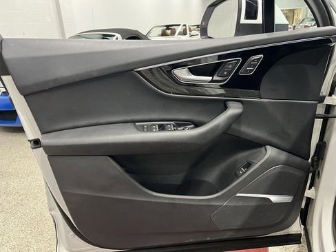 Used 2018 Audi Q7 3.0T Premium Plus image 19