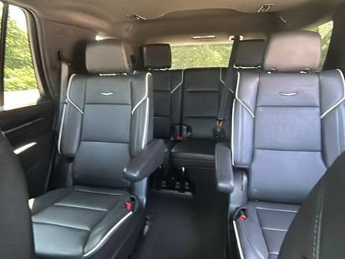 Certified 2024 Cadillac Escalade Sport AWD/4WD image 35