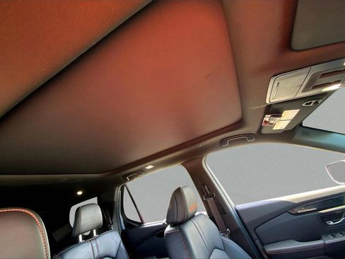 Used 2024 Honda Pilot TrailSport image 23