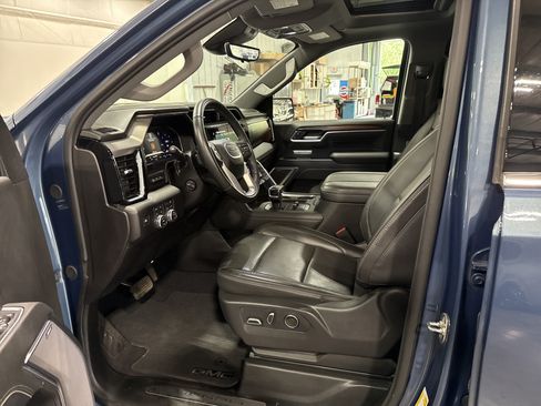 Used 2026 GMC Sierra 1500 Denali w/ Denali Reserve Package AWD/4WD image 8