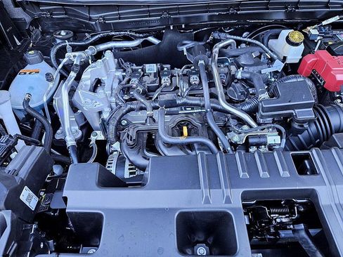 New 2026 Nissan Kicks SR image 17