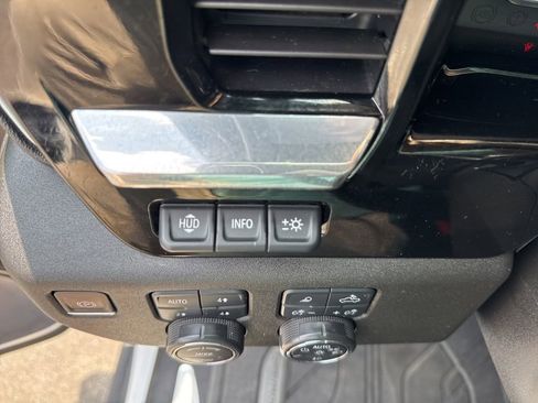 Used 2024 Chevrolet Silverado 2500 High Country w/ High Country Premium Package AWD/4WD image 52