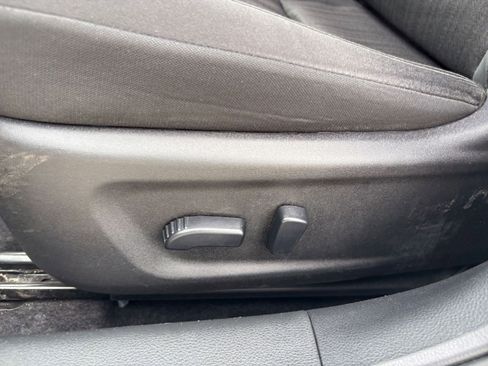 Used 2025 Nissan Altima 2.5 SV FWD image 22