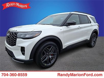 New 2025 Ford Explorer ST-Line w/ Premium Package