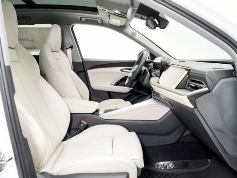 New 2025 Audi Q5 Prestige image 21