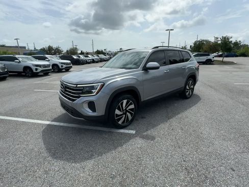 Used 2024 Volkswagen Atlas SE FWD image 4